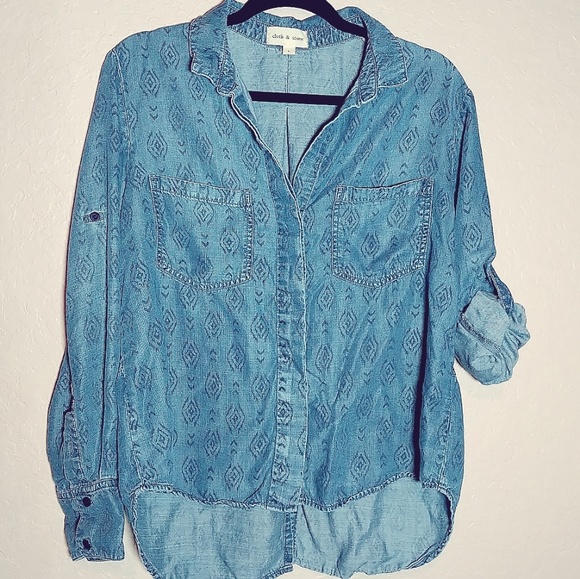 Cloth & Stone Feldspar chambray button down top - Picture 2 of 8